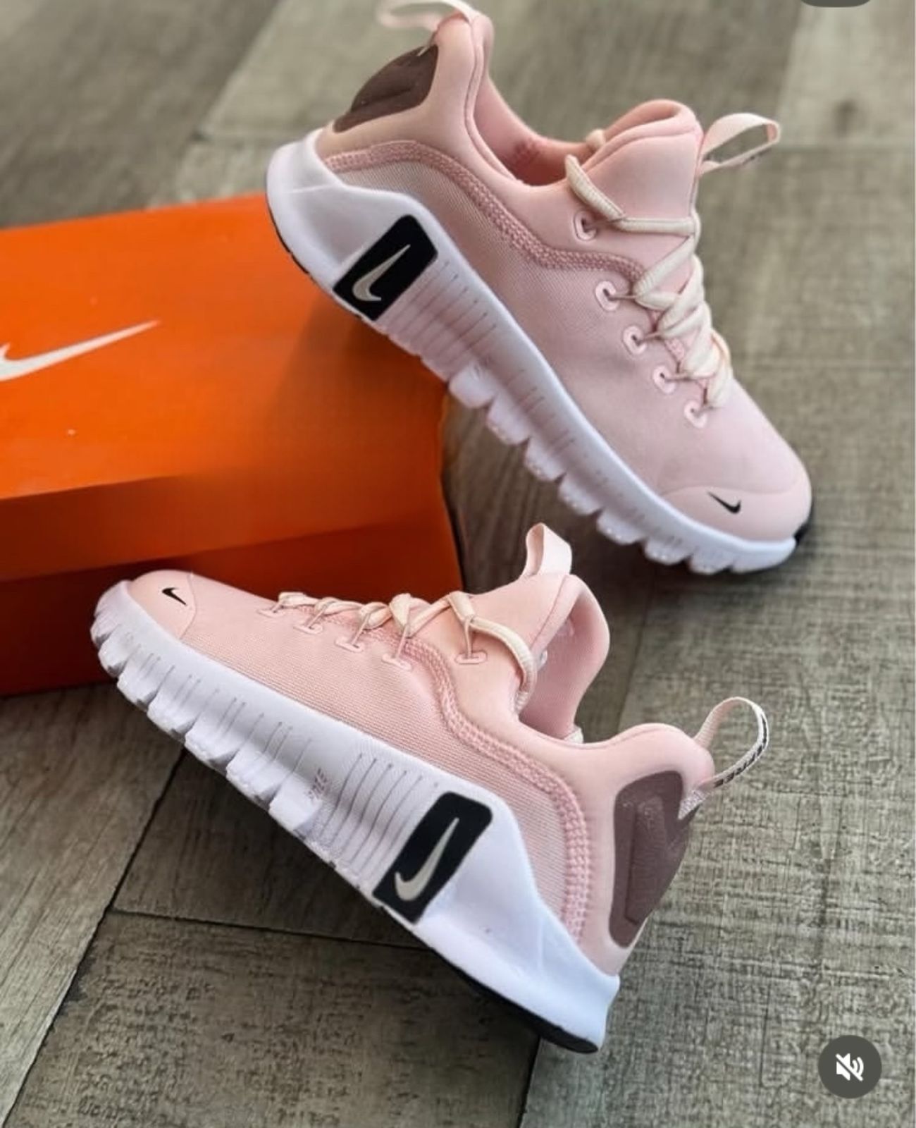 Nike Free Metcon Pink